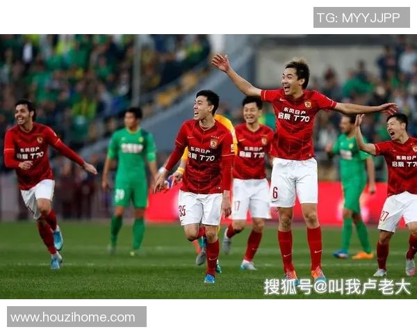 广州恒大客场取胜，继续领跑中超积分榜，球队状态火热