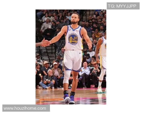 库里命中关键三分，勇士再胜马刺：勇士传奇再现！